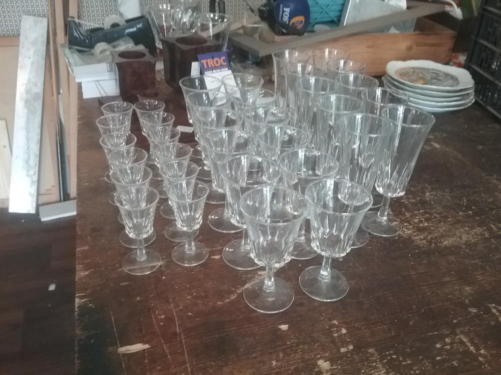 34 VERRES CRISTAL 