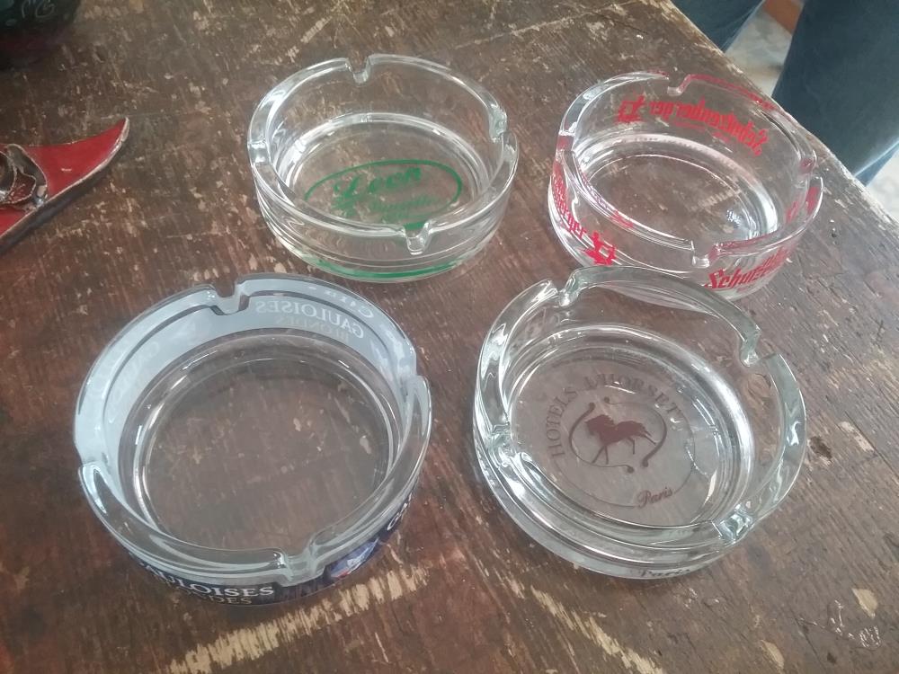 CENDRIER VERRE