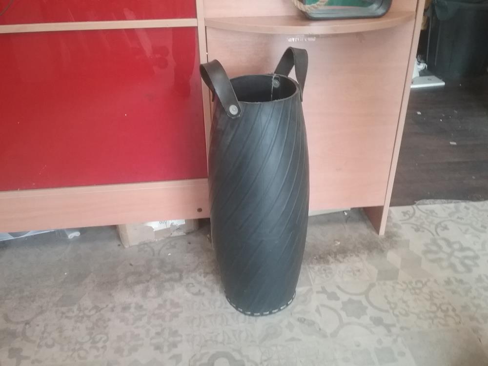 RÉCIPIENT PNEU DESIGN TADÉ
