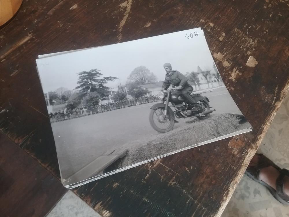 LOT DE PHOTOS MILITAIRES 1964