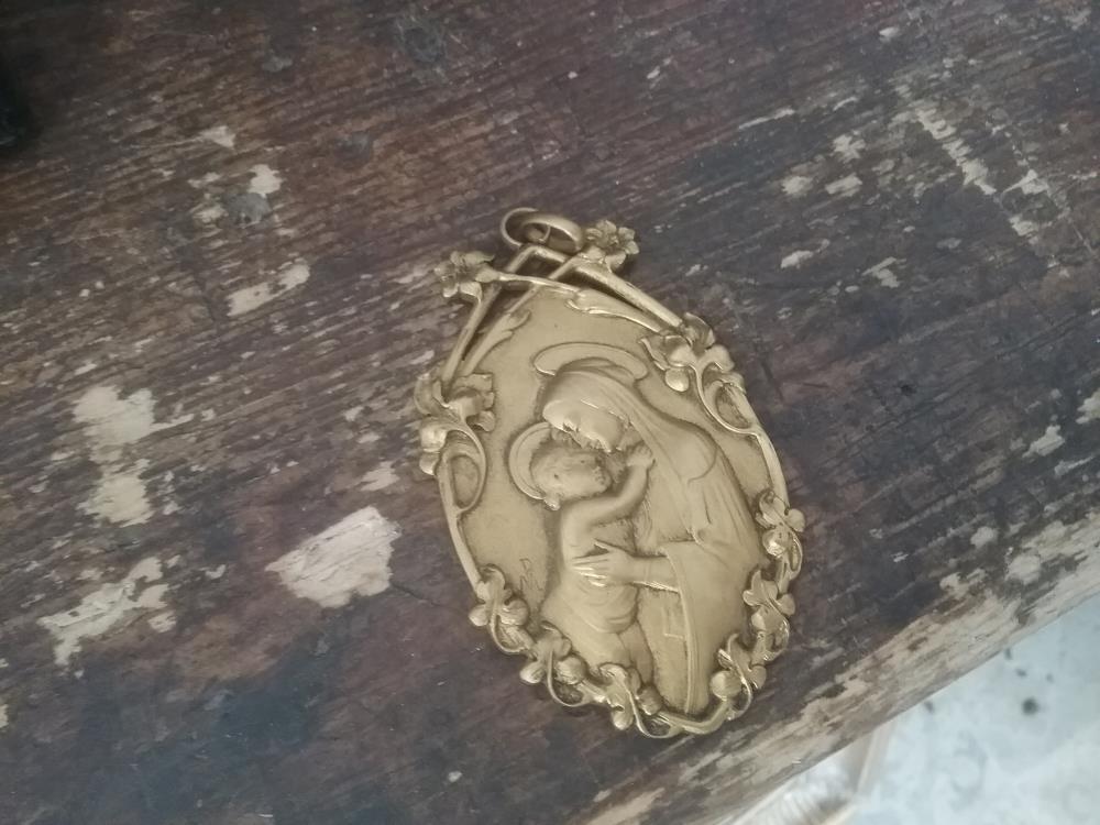 MEDAILLE VIERGE BRONZE