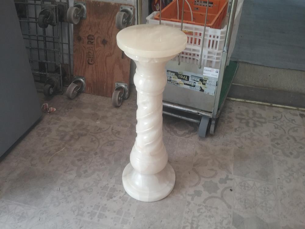 COLONE ALBATRE