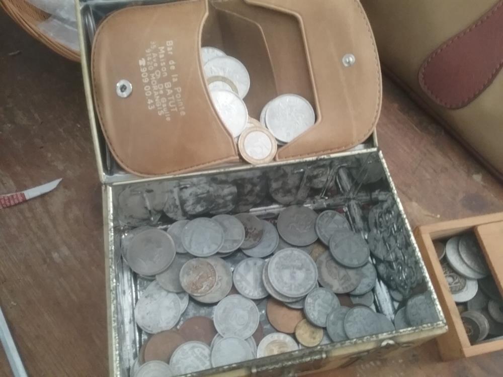 LOT PIECES 