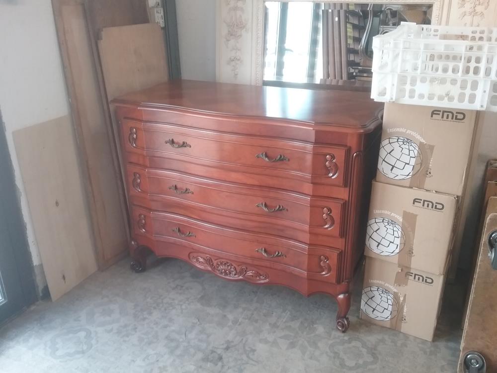 COMMODE 3T LXV