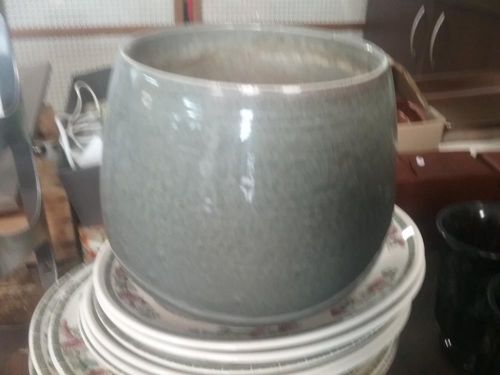 CACHE POT T3