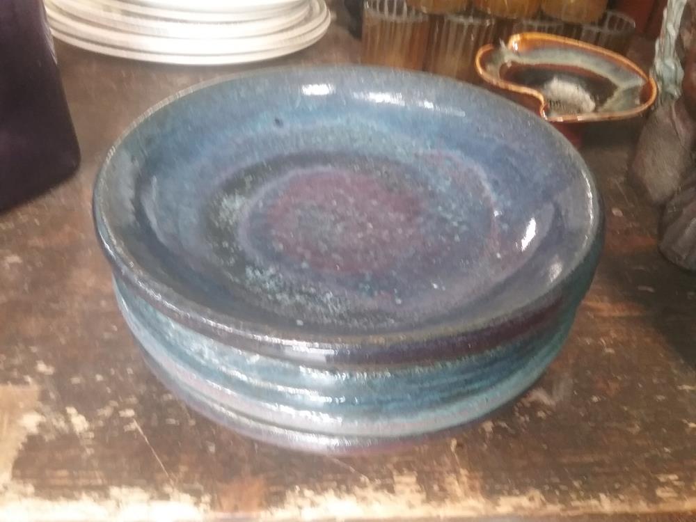 PLAT VERNISSE BLEU