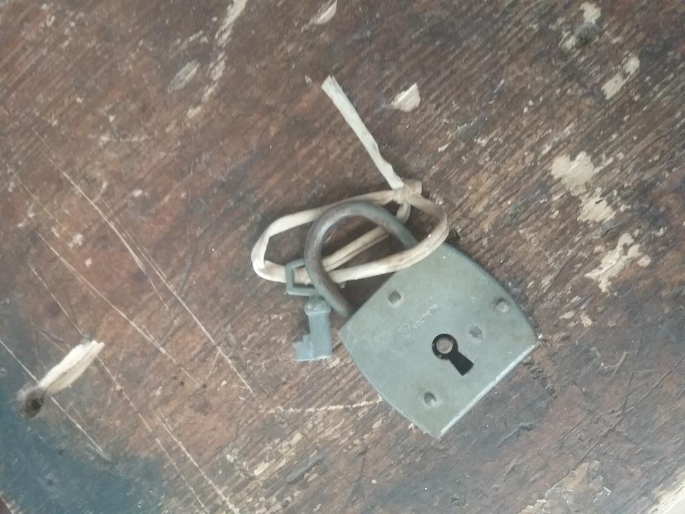CADENAS ANCIEN 
