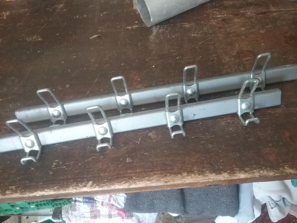 PATERE METAL
