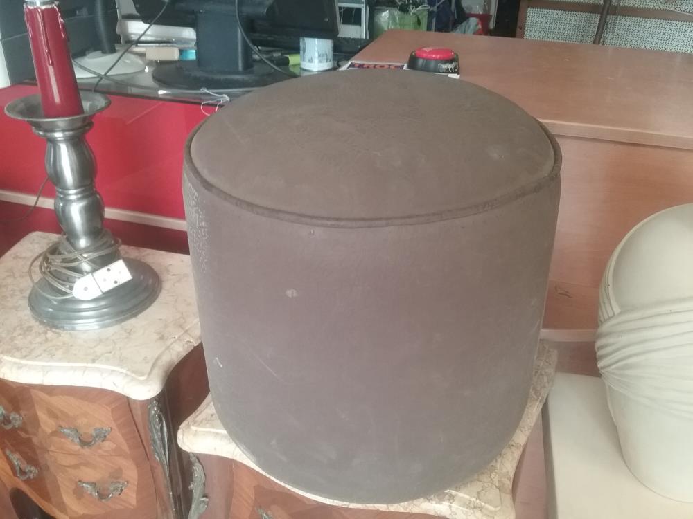POUF MARRON