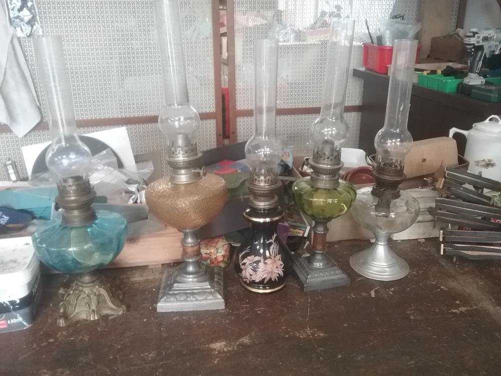 LAMPE A PETROLE