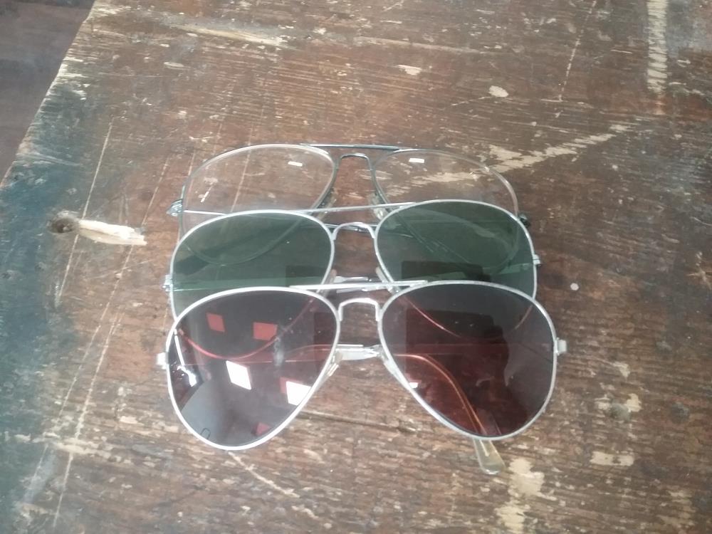 3 PAIRES DE LUNETTES AN 70