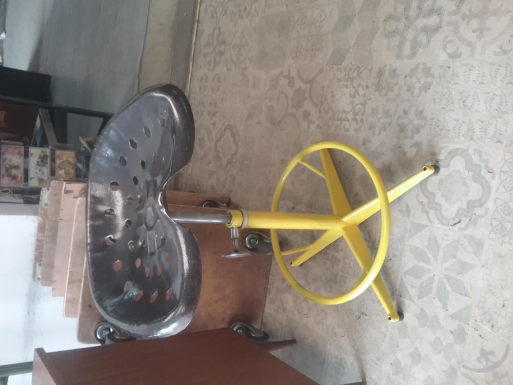  FAUTEUIL TRACTEUR