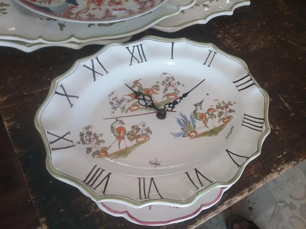 HORLOGE CABARE MARTRES