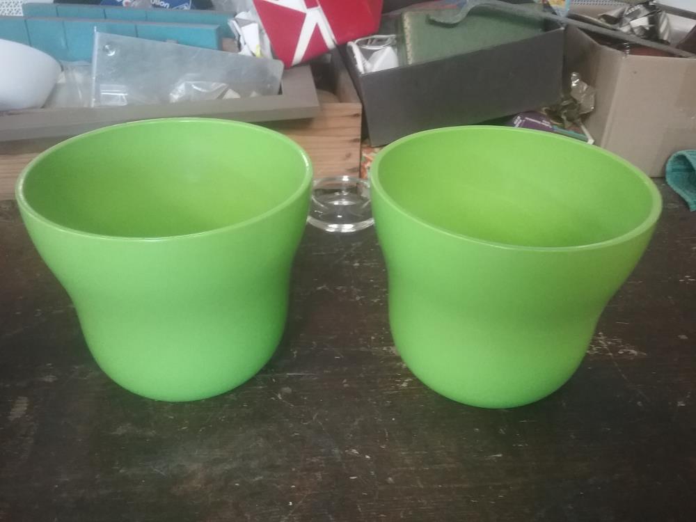 POT  VERT 