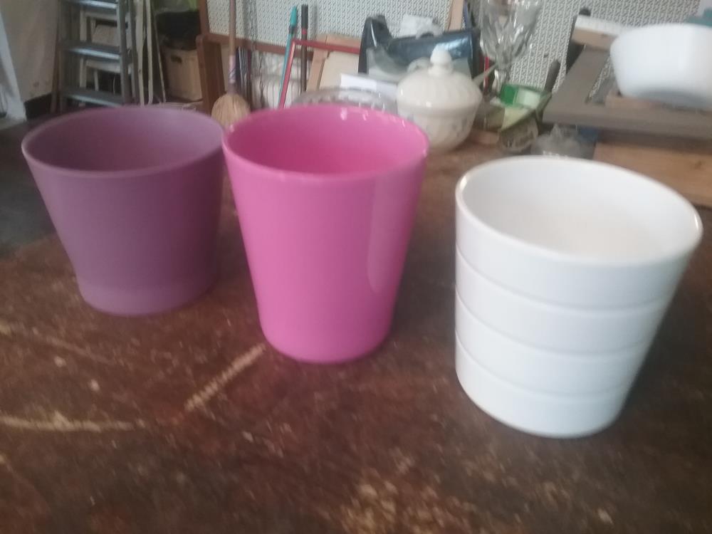 CACHE POT 