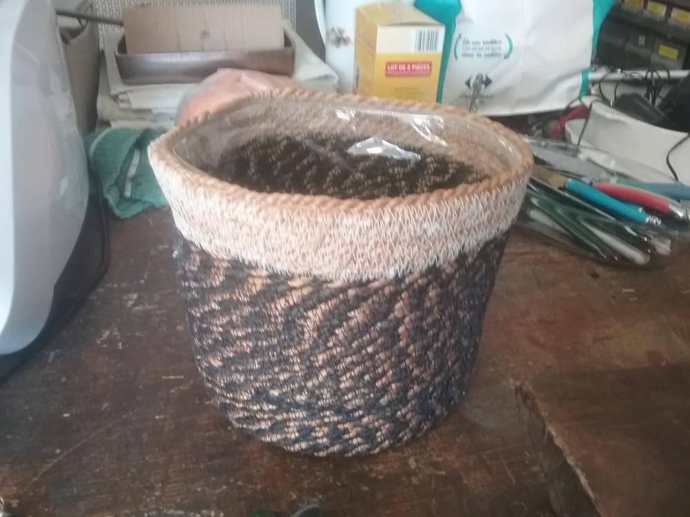 CACHE POT TISSÉ 