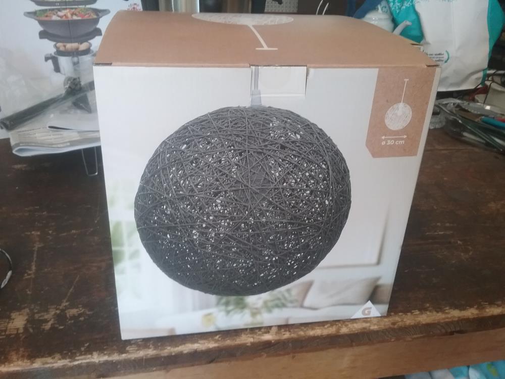 SUSPENSION BOULE