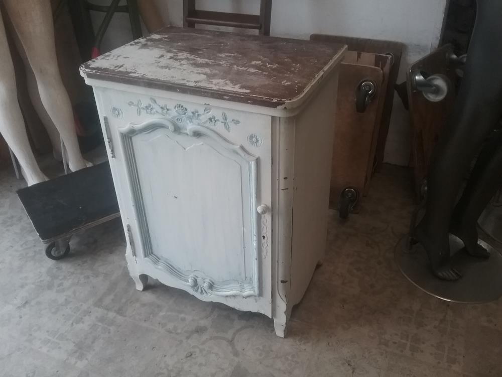 MEUBLE MACHINE A COUDRE