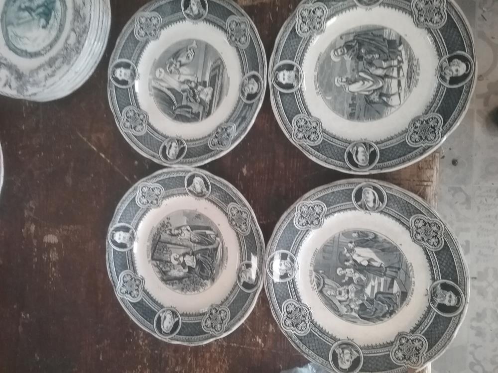 4 ASSIETTES NVX TESTAMENT