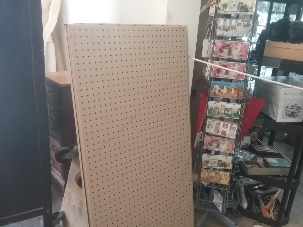 PLAQUE RANGEMENT METAL