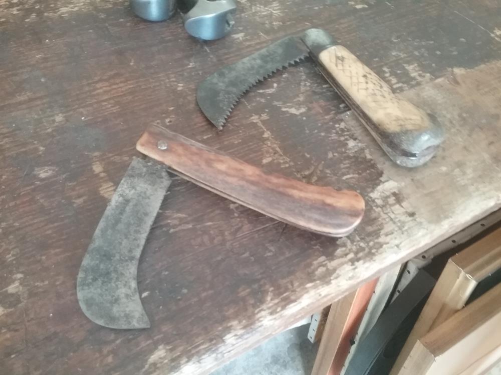 COUTEAU A GREFFER 