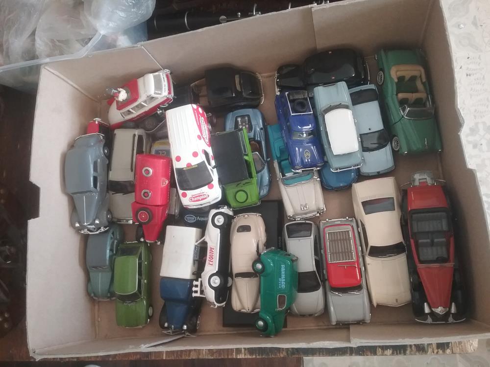 VOITURE 
