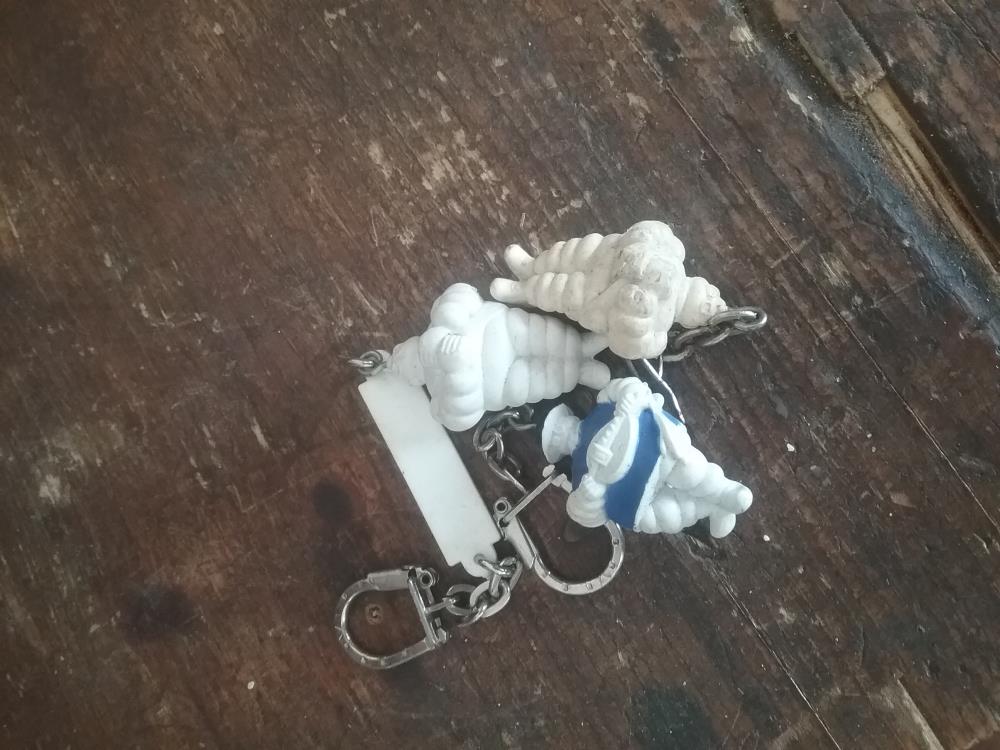 LOT DE 3 PORTE CLEFS MICHELIN