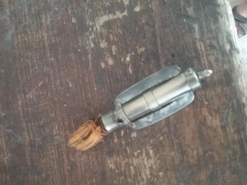 BRIQUET A MECHE