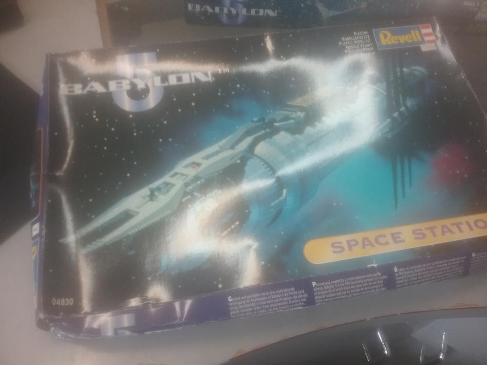 BABYLON 5 SPACE STATION 