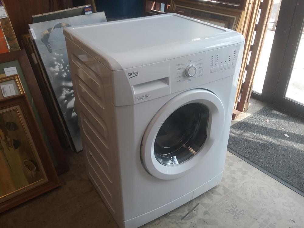 MAL BEKO 7KG 1000T