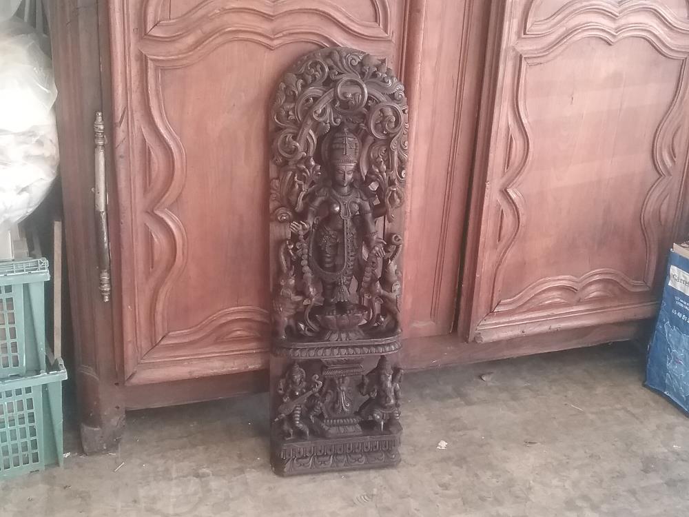 SCULPTURE BOIS INDE DEESSE