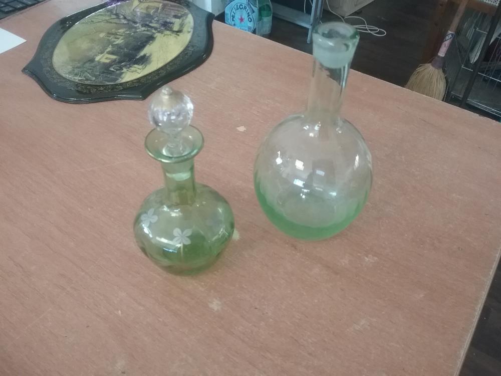 CARAFE VERTE