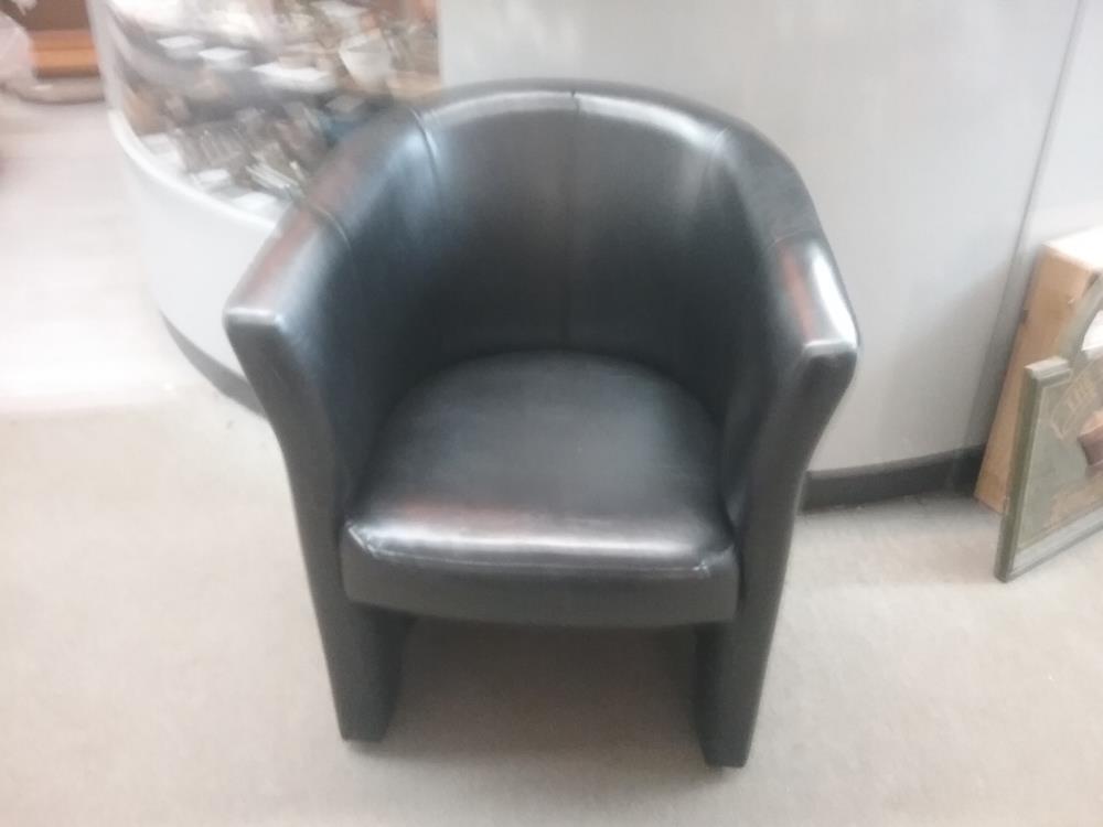 FAUTEUIL CABRIOLET NOIR CUIR