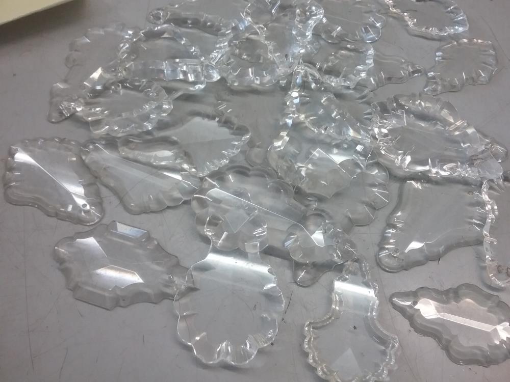 LOT DE PAMPILLES CRISTAL