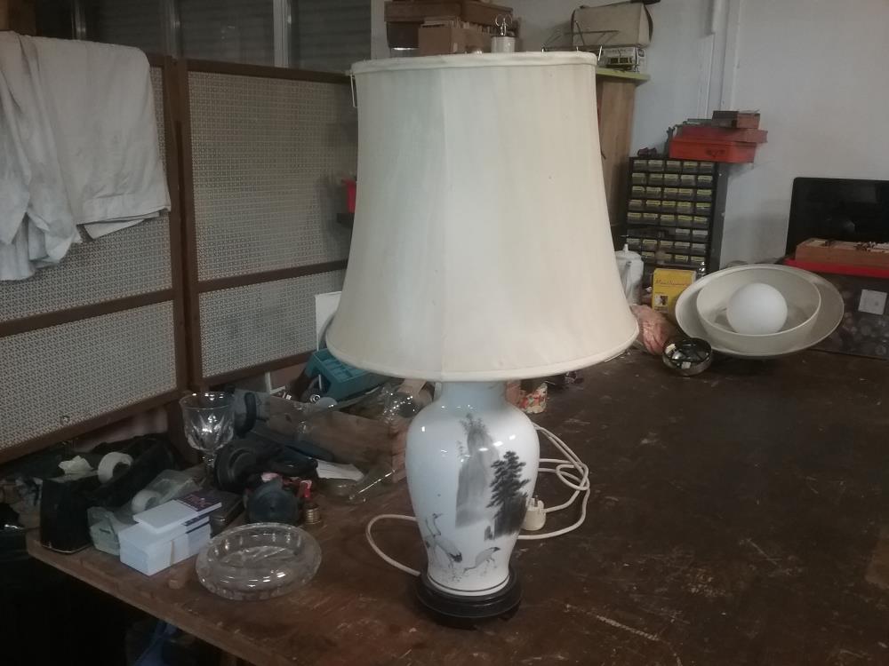 LAMPE ASIE BLANCHE