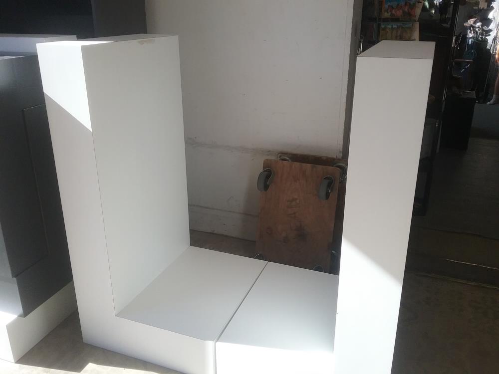 AGENCEMENT MAG BLANC
