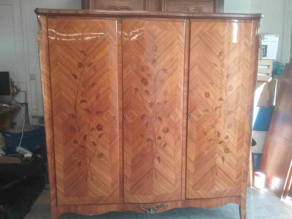 ARMOIRE 3P BOIS DE ROSE 