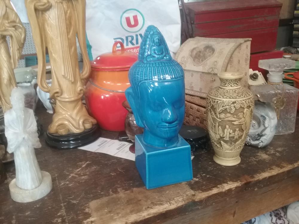 TETE BLEU ASIE