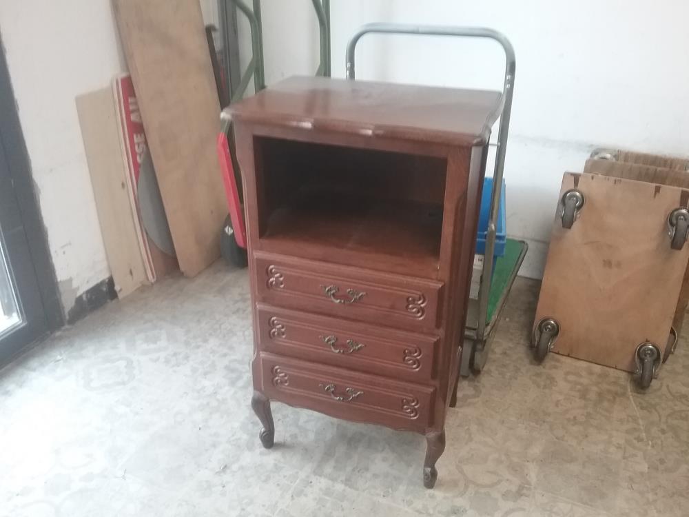MEUBLE D'APPOINT 3T