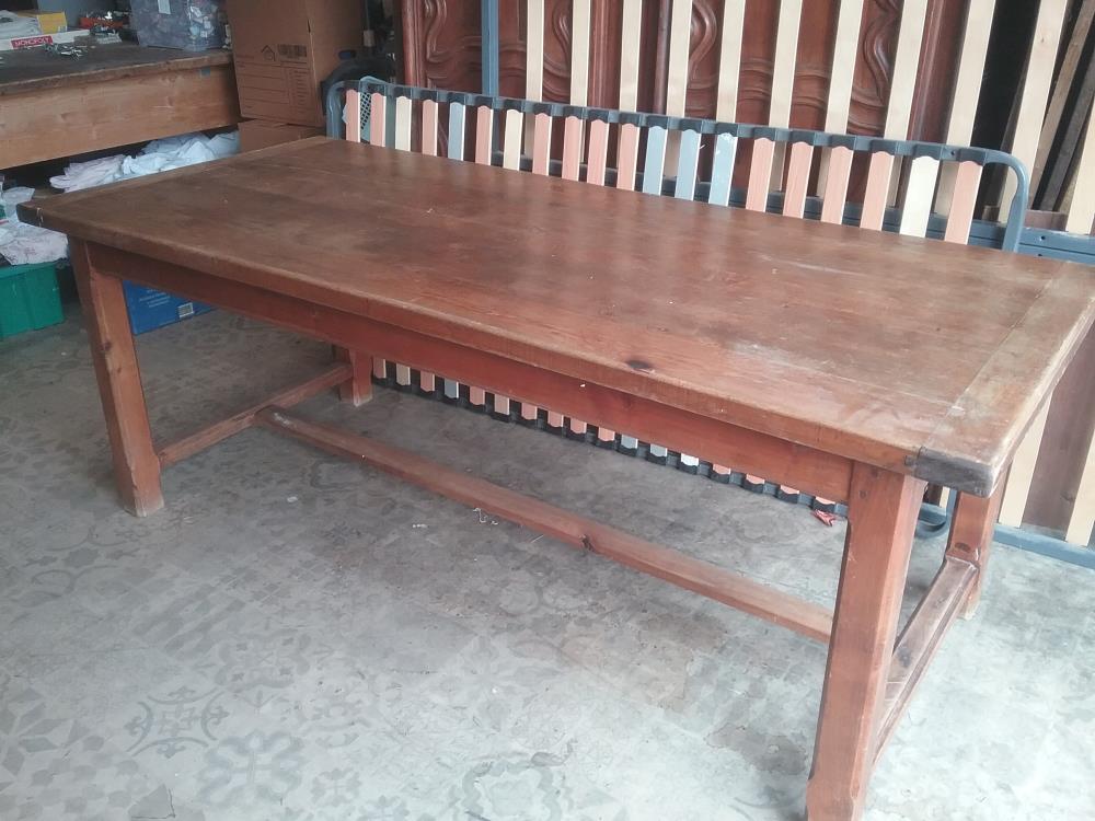 TABLE FERME 1T