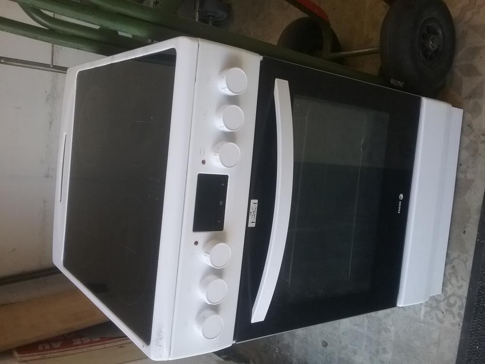 CUISINIERE VITRO FAGOR