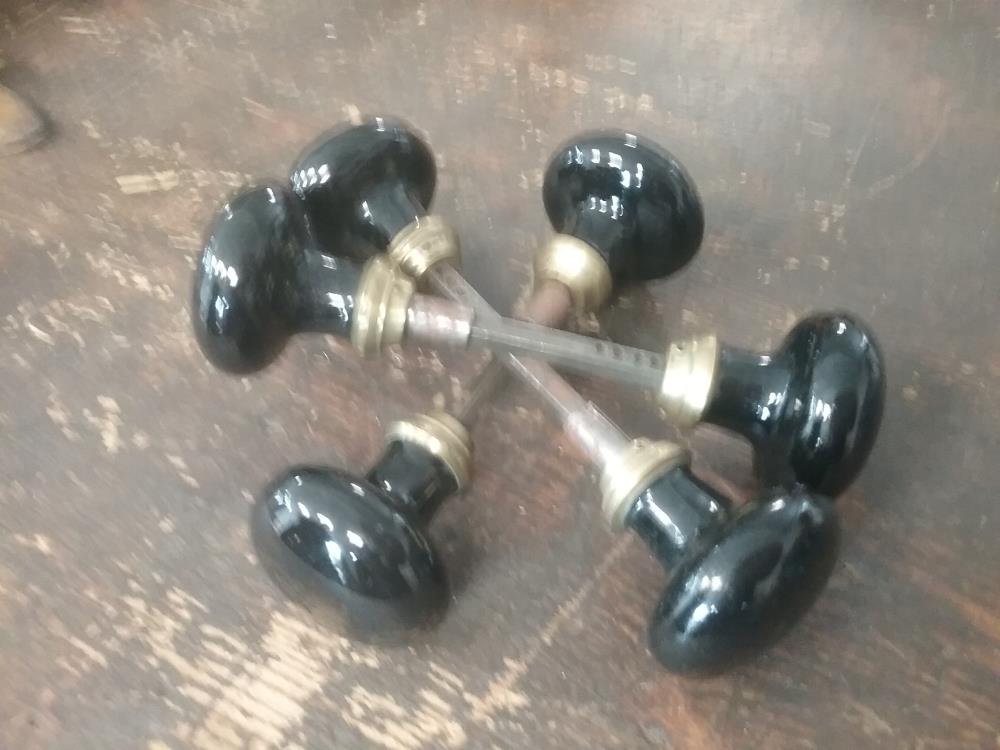 LOT 3 POIGNEES NOIRES ANCIENNES