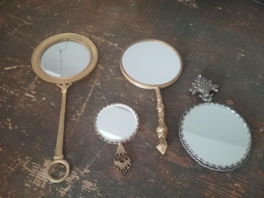 MIROIR  A MAIN ANCIEN
