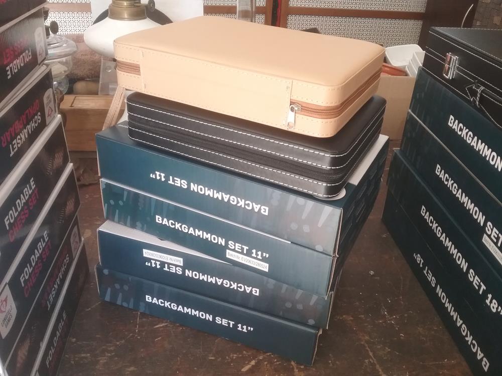 BACKGAMON 