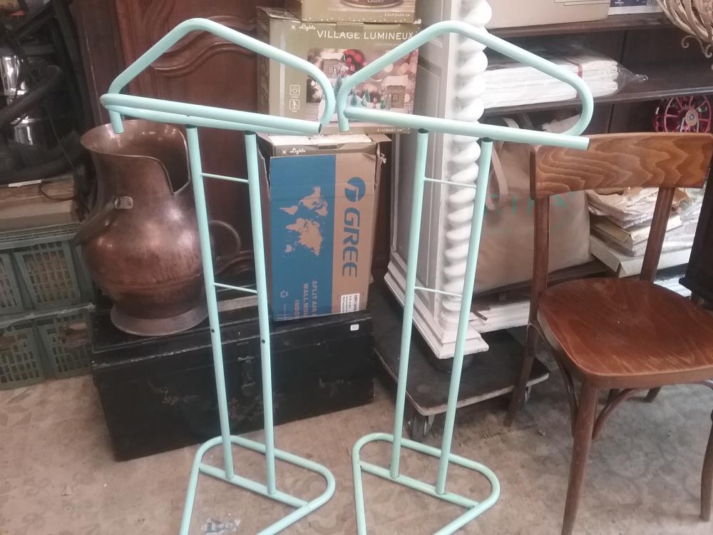 VALET DE CHAMBRE VERT