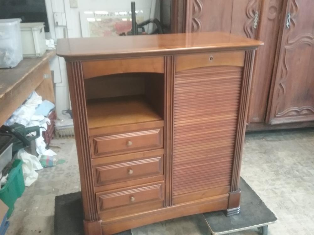 MEUBLE RANGEMENT 3T ET RIDEAU