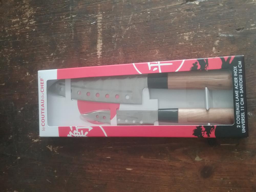 COUTEAU DE CHEF NEUF