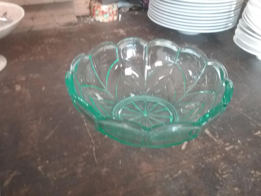 COUPE FRUIT VERT VERRE