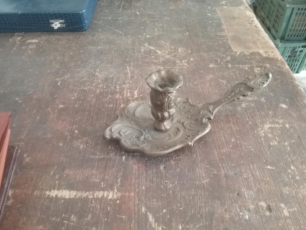 BOUGEOIR MAIN BRONZE