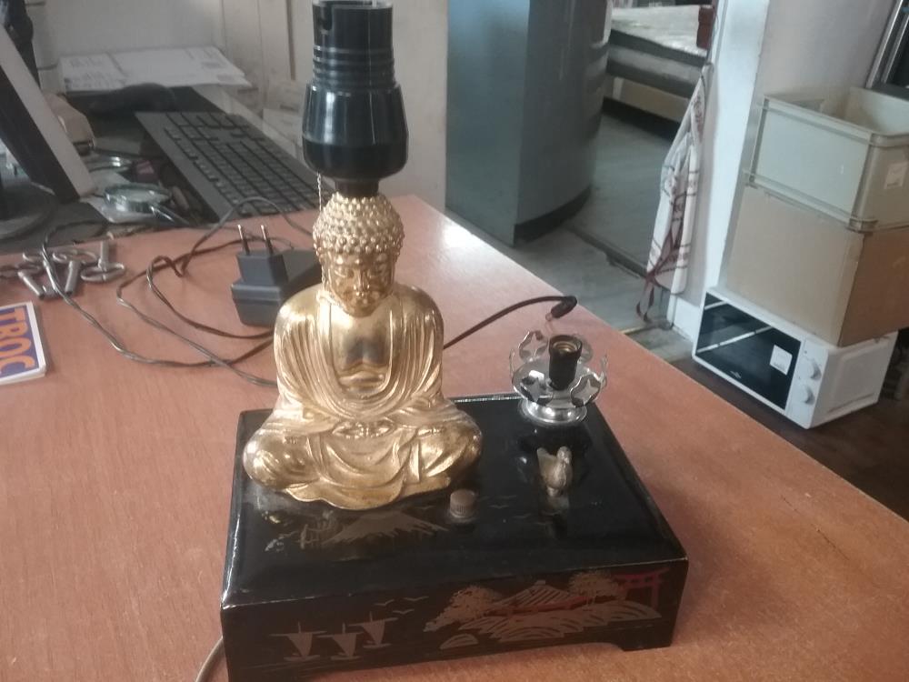 LAMPE BOITE A MUSIQUE BOUDDHA